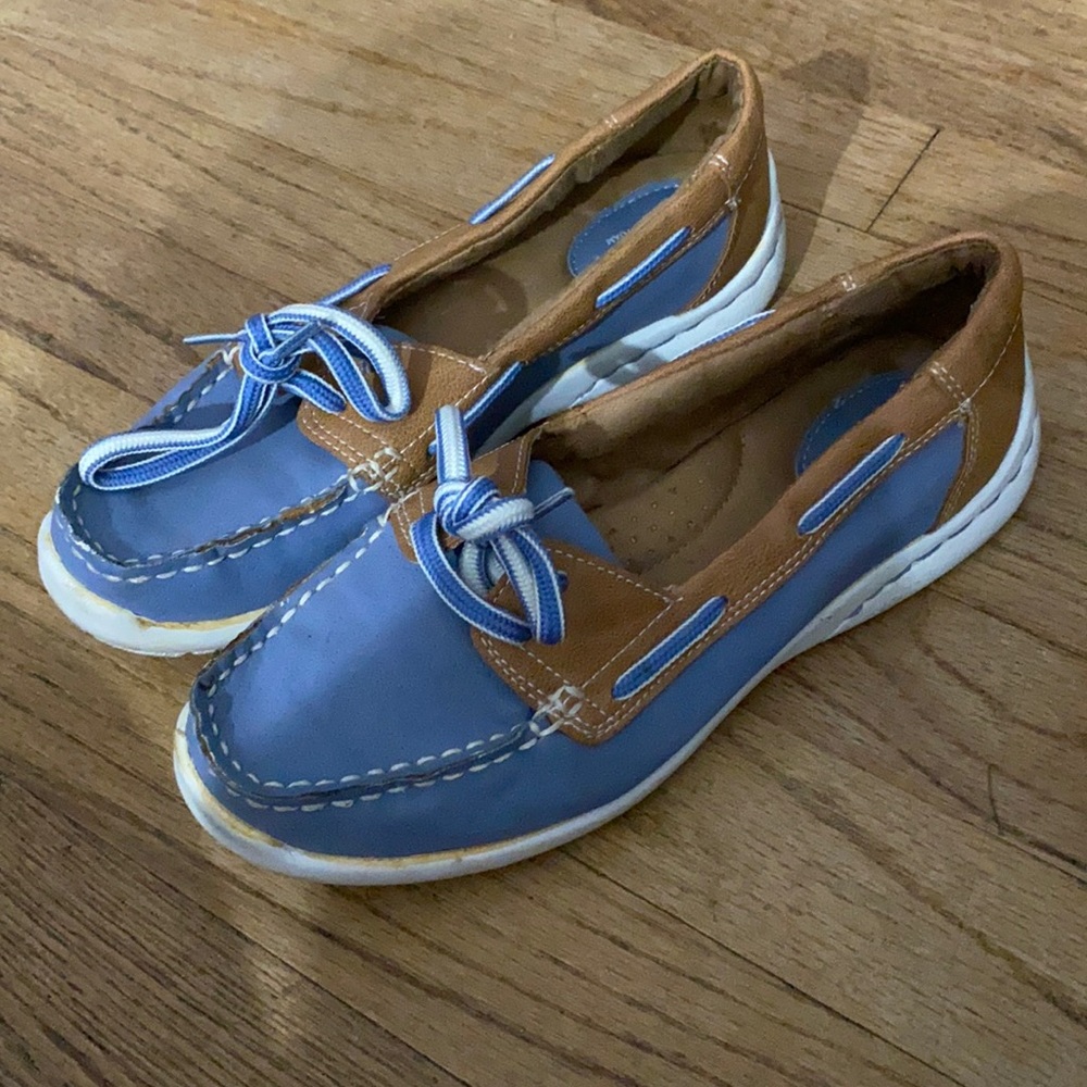 Blue and tan slip on shoes women’s size 6